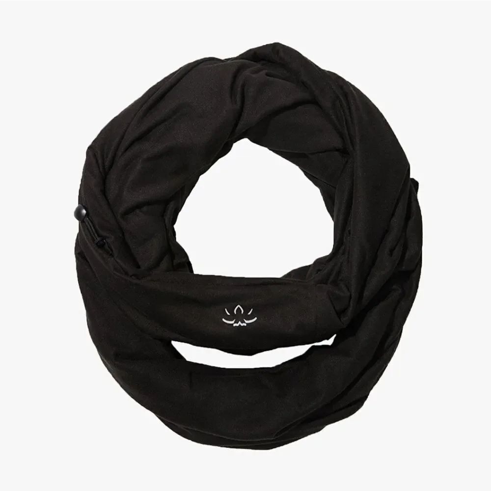 NWT BEYOND YOGA Pocket Infinity Scarf